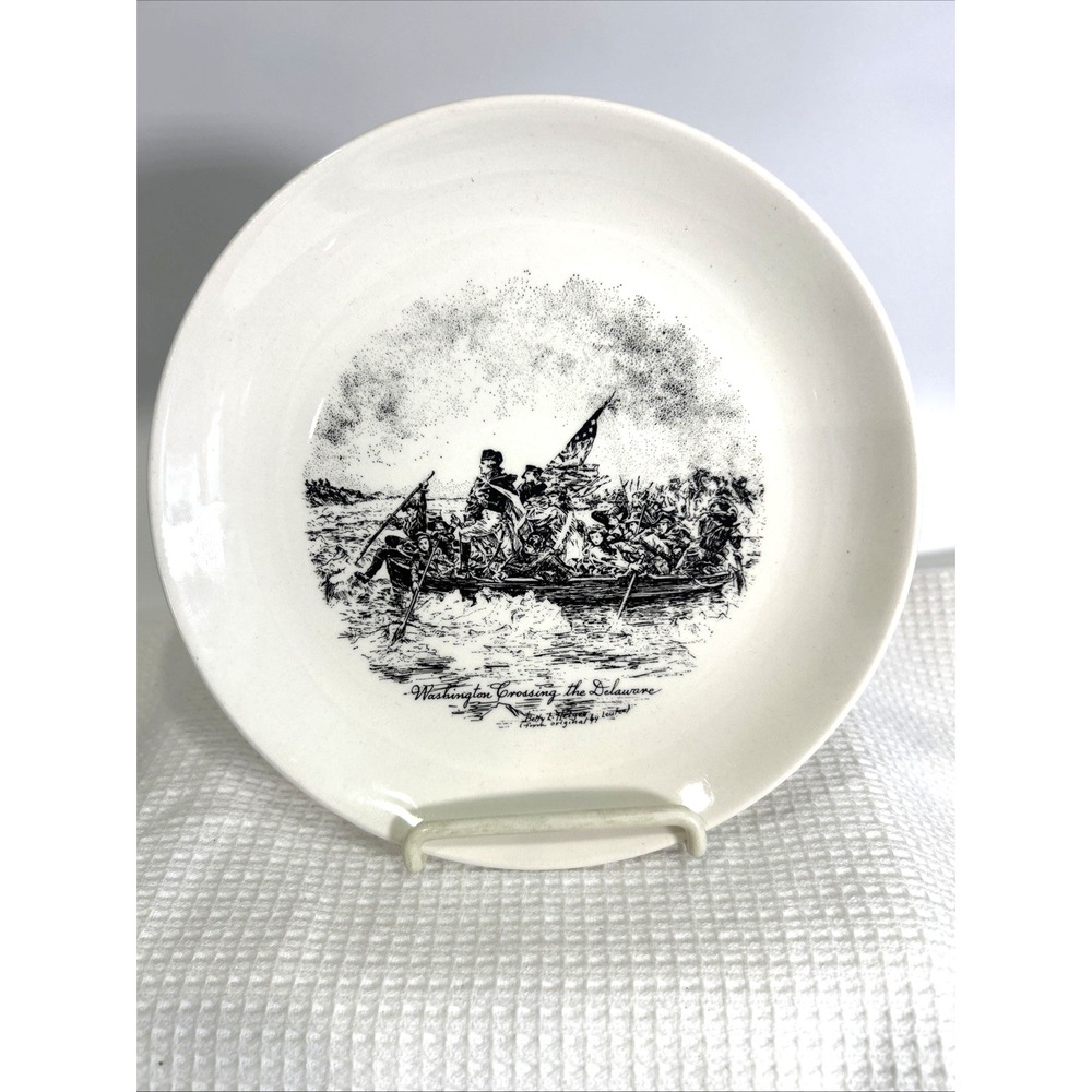 Commemorative Plate Washington Crossing the Delaware by Artist Betty Heiges